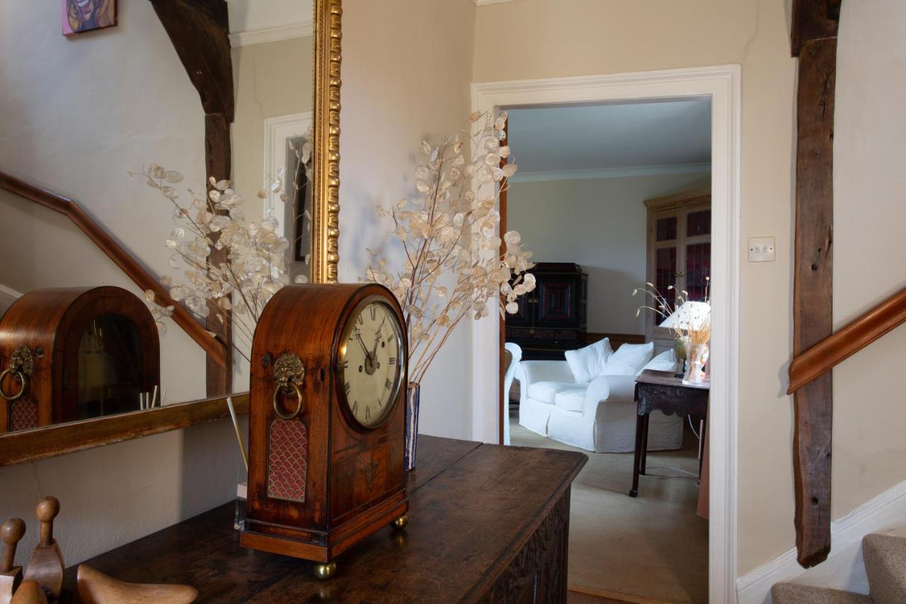 Pounce Hall -Stunning Historic Home In Rural Essex Саффрон-Уолден Экстерьер фото